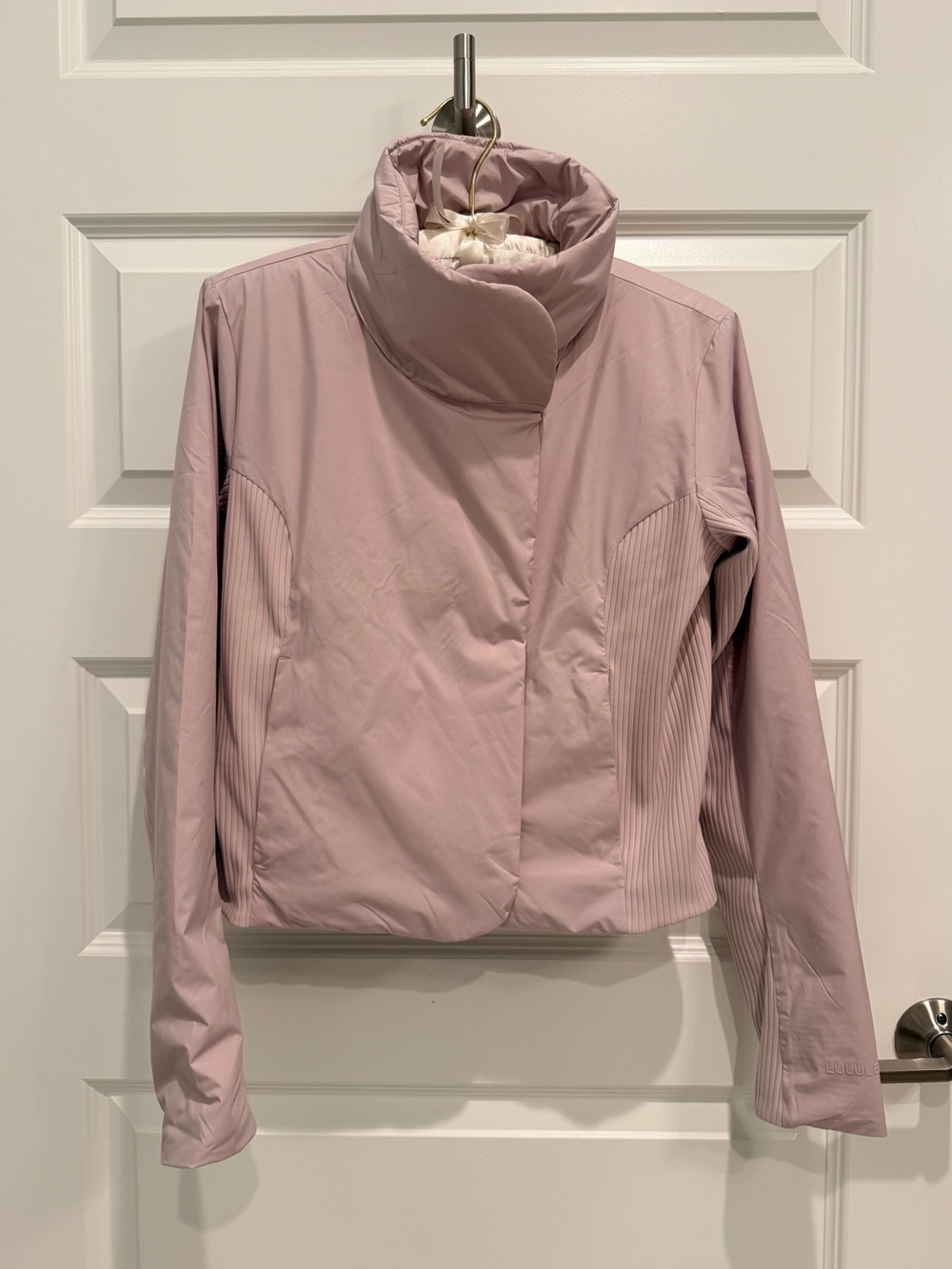 Lululemon City Sleek Jacket ~ Sz XS ~ Porcelain Pink ~ Primaloft